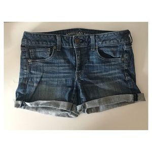 •AEO• stretch normal rise jean shorts